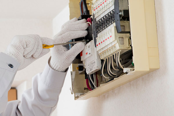 コスモス電工について